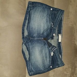 Levi jean shorts